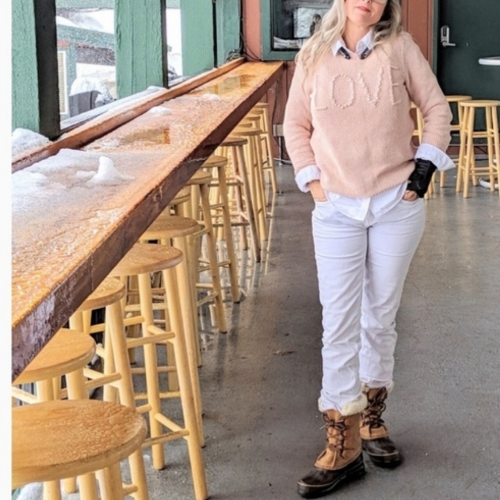 WARM Sorel Boots, cozy and ready for adventure.